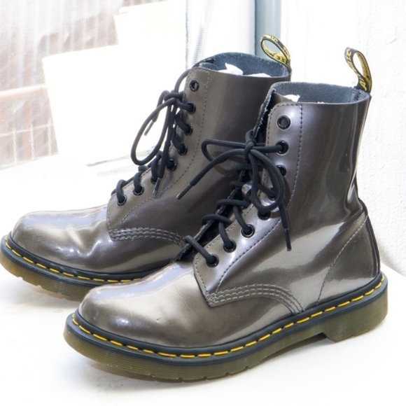 dr martens silver pascal